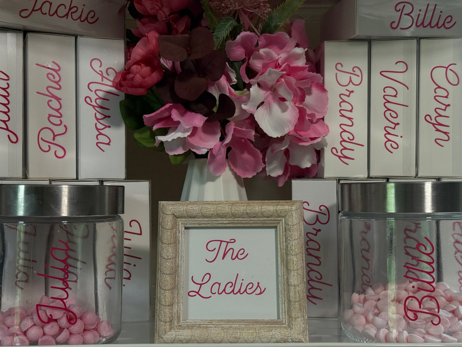 Feminine Wax Gems